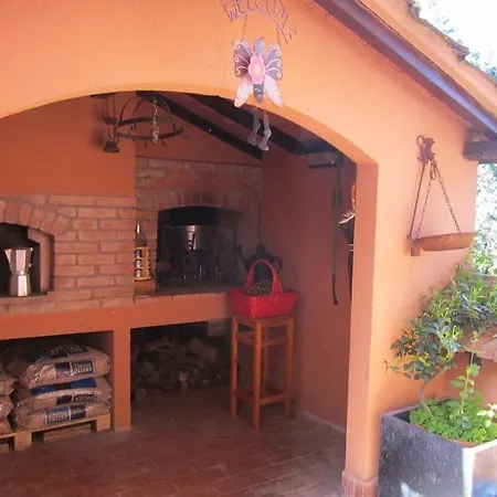 Il Casale Dell'ara Delle Rose לינה וארוחת בוקר רומא