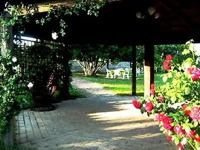Il Casale Dell'ara Delle Rose לינה וארוחת בוקר *