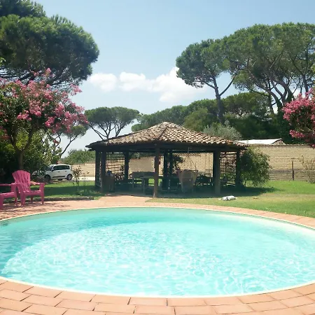 לינה וארוחת בוקר Il Casale Dell'ara Delle Rose *